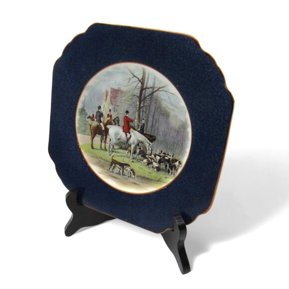 Vintage WEDGWOOD Hunting Scene Plate Blue with Rim And Gold Accents Vintage - Picture 6 of 10